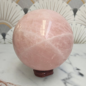 Rose Quartz Sphere (1.1kg)