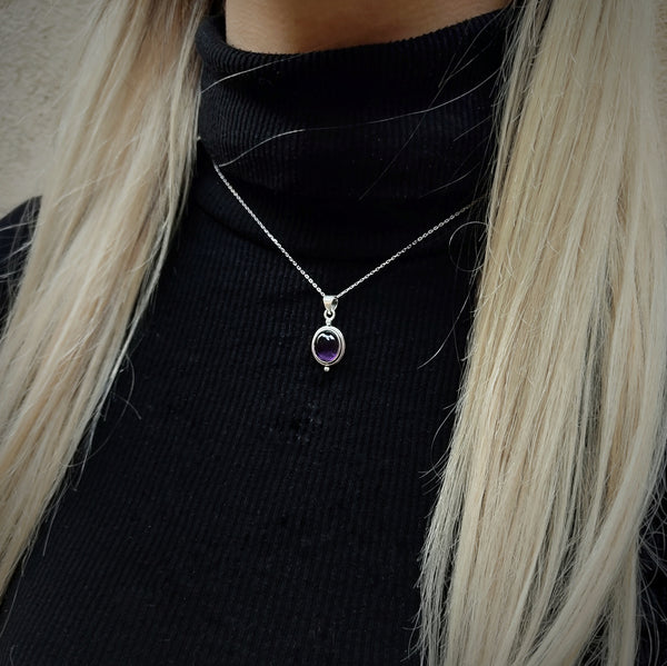 Oval with dots Amethyst Sterling Silver pendant